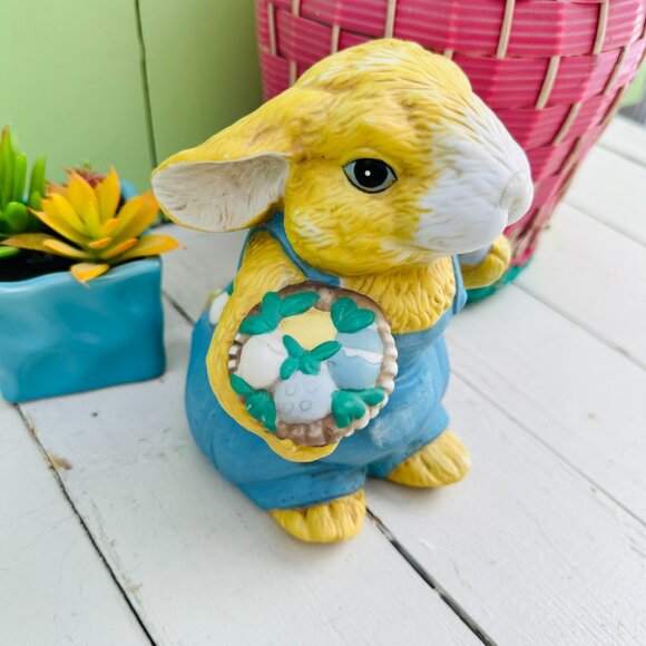 Vintage Large Easter Bunny Statue, Easter Decor, Rabbit Statue, Farmhouse Easter - Picture 3 of 9